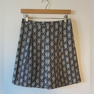 LOFT Linen Blend A-Line‎ Skirt Black White Medallion Print Size 2